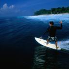 Cerca de Sumatra, Indonesia, se encuentra este archipiélago de islas volcánicas que son para muchos uno de los mayores paraísos del mundo. Su flora y fauna hacen de las Islas Mentawai el sueño de todo amante de la naturaleza y la fotografía...