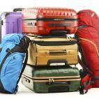 Objetos voluminosos como escaleras, taburetes, sillas (plegables), cajas, envases de cartón, así como bolsas, mochilas, maletines y bolsas de deporte de gran tamaño. Se entiende por “voluminoso” cualquier objeto que mida más de 25 cm x 2...