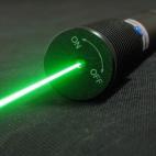 Dispositivos de rayos láser, punteros láser o aparatos similares.