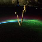Esta foto de una "aurora arcoíris" fue tomada por el astronauta de la ISS, Alexander Gerst.
