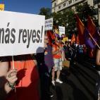 5c8b5cb2360000a61b6ce39e