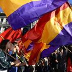 5c8b5cb7360000a61b6ce3a8