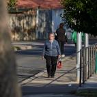 Se except&uacute;a el confinamiento perimetral para familiares y allegados, el toque de queda se retrasa a las 1.30 horas en Nochebuena y Nochevieja y tambi&eacute;n se permiten un m&aacute;ximo de diez personas en las reuniones de los d&iacute;...