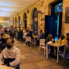 Mantiene el cierre perimetral, aunque familiares y allegados podr&aacute;n desplazarse dentro y fuera de la regi&oacute;n entre el 23 de diciembre y el 6 de enero. Adem&aacute;s, permitir&aacute; la movilidad nocturna hasta la 01.30 horas en Noc...