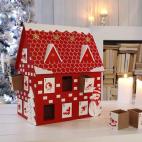 La tienda de bricolaje tiene distintos modelos de calendario, todos ellos (como no podía ser de otra manera) solo medio montados. Es decir, el calendario está hecho (como casita o conjunto de casitas) pero tendrás que pensar tú en el regalo ...