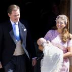 5c8b5dbd230000d504248c28