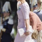 5c8b5dc12400006b054d4a75