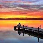 También en la Comunidad Valenciana se encuentra otro de los atardeceres más asombrosos del país: el que se puede disfrutar en el Parque Natural de la Albufera. La dominante naturaleza hace de este Parque el lugar perfecto para respirar aire p...