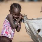 La hermana de Khadija en las cercanías del refugio