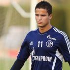 5c8b1973240000f404a41459