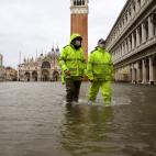 5fd1d199240000220a9fa04b