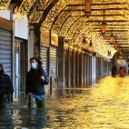 5fd1d16b240000ca0140b816