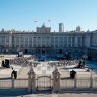 MADRID, 15/07/2021.- Vista general de la Plaza de la Armería del Palacio Real durante el acto de homenaje de estado a las víctimas de la pandemia de la covid-19 y de reconocimiento al personal sanitario, este jueves en la Plaza la Armería del...