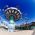 Si el próximo puente quieres pasártelo en grande y divertirte como un niño (con o sin ellos) ya tienes plan: Port Aventura, en Salou. Coge el coche, compra tu entrada y monta en todas las atracciones gritando como loco. Adrenalina, diversión...