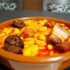 Y, por supuesto, acompañada de la mejor sidra bien escanciada. Si las escapadas gastronómicas son tu estilo, no dejes de visitar Asturias, uno de los paraísos de la cocina norteña. Además, ya empieza a hacer frío... ¿qué hay mejor que un...