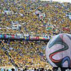 5c8af4b0240000f404a3f44e