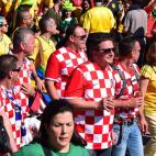 5c8af490230000d50423f803