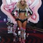 5c8ad0452400000a05a3bcae