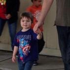 Autismo significa que no va a ser como pensé que sería. Significa ir por un camino diferente al de la mayoría. Significa cogerle de la mano y superar cualquier lucha a la que nos enfrentemos o cualquier éxito que logremos.