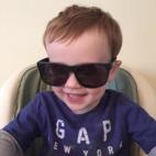 Autismo significa alegrarse ¡por todos y cada uno de los éxitos! Autismo significa retos, amar hasta el dolor. Significa crecimiento, contratiempos, memorizar los diálogos de una película, significa comer poco, risas, inocencia. El futuro de...