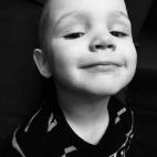 Significa aprender a vivir juntos en este mundo loco de una forma diferente. Aprendemos el uno del otro y enseñamos a la gente que nos rodea a pensar de un modo único. Mi dicho favorito es: "No te cambiaría por nada del mundo, pero cambiaría...