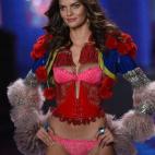 5c8ad04f20000043046fcc97