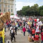 5c8b5d843b000054066d667c