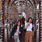 Dos jóvenes, en Londres.