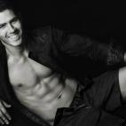 5c8af501240000f404a3f476