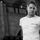 5c8af504230000dd0423f899