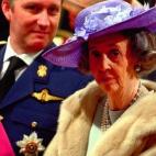 5c8a72db240000f404a31803