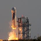 Momento del despegue de la nave New Shepard