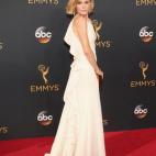 5c8b5e29240000f404a488b9