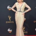 5c8b5e312300005300e8042e