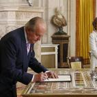 5c8b782d2000009e0470d7f7