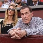 &ldquo;La mujer es due&ntilde;a de su cuerpo, pero el ni&ntilde;o no es su cuerpo. Ella se convierte en veh&iacute;culo, &iquest;no quieres llamarlo taxi? Ll&aacute;malo carroza imperial&rdquo;.&ndash; En El Espa&ntilde;ol.