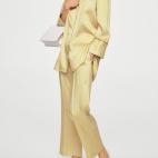 Conjunto estilo pijamero, de Mango