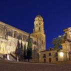 Una ciudad jienense con restos prehistóricos, ibéricos, romanos y musulmanes no podía pasar sin estar en la lista de las 15 Ciudades Patrimonio de la Humanidad. Además, está junto al Parque Natural de las Sierras de Cazorla, Segura y Villas...