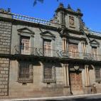 La Laguna fue declarada Patrimonio de la Humanidad en 1999 gracias, sobre todo, a lo bien conservado que está el interior de la ciudad, del siglo XV. De hecho, su aspecto de ciudad marítima fue algo que los españoles llevaron después a Amér...