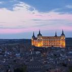 La ciudad de las Tres Culturas: judía, cristiana y musulmana. Su valor patrimonial es tan alto que ya fue declarada Conjunto Histórico-Artístico en 1940. De hecho, tiene uno de los listados de rincones de interés cultural más largos de Espa...