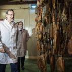 5c8a8157240000f404a327c9