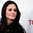 "Fue muy duro a veces. Recuerdo una vez que acababa de tener un aborto y Rachel estaba dando a luz. Fue como al mismo tiempo. Oh, Dios m&iacute;o, fue terrible tener que ser divertida. Pero lo fing&iacute; como...