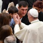 5c8b6943200000450470b1c6