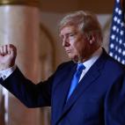 Donald Trump en un evento durante la noche electoral en Mar-a-lago en Florida.