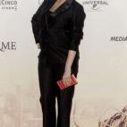 5c8ad900230000dd0423d103