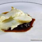 El truco de este plato está en el azúcar moreno y la salsa de soja que se usan para la salsa. Prepáralo siguiendo estos pasos.