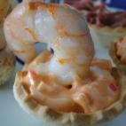 Y si no tienes tartaletas, puedes utilizar los volovanes de la receta anterior. Mira aquí cómo preparar la receta.