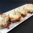 Puedes tenerlo todo listo y, en el último momento, darles un toque de horno. ¡Perfectos! Mira aquí cómo preparar la receta.