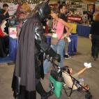 Elimina el mal de Ciudad Gótica... y trabaja de niñera.