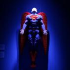 Sawaya identifica al Hombre de Acero con la libertad, ya que puede volar. "Usé mi libertad para dejar mi carrera como abogado y dedicarme a mi pasión y convertirme en artista", detalla. Las alas fueron el mayor desafío, ya que quería que par...